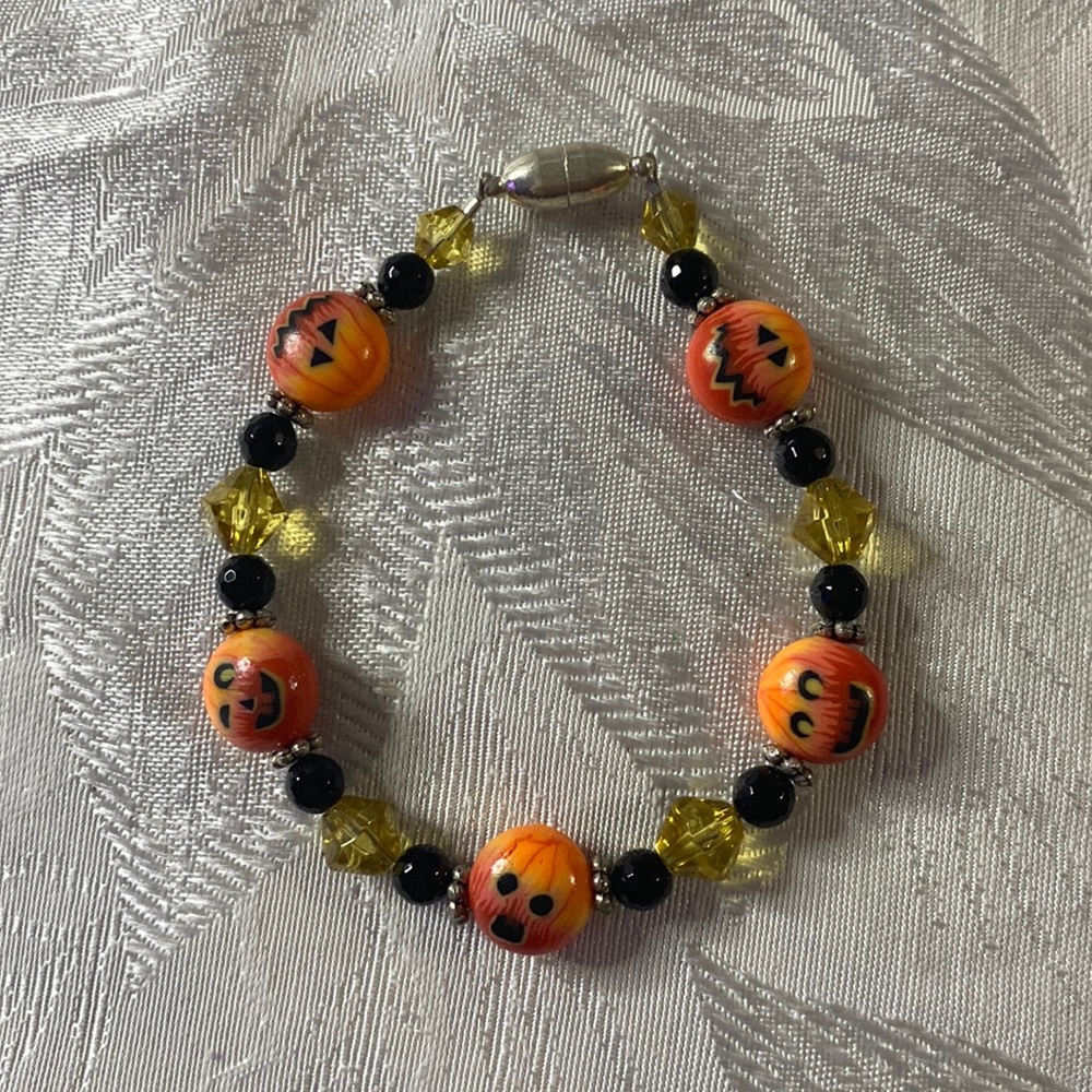 Handcrafted Jack-o-Lantern Bead Bracelet